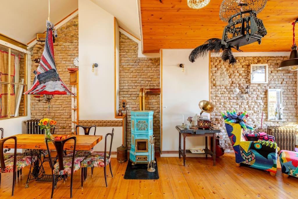 Steampunk Penthouse With Roof Terrace Appartement Berlijn