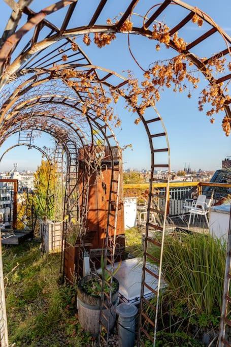 Appartement Steampunk Penthouse With Roof Terrace Berlijn